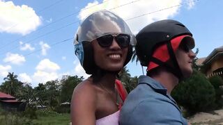 Public blowjob from his Thai girlfriend
