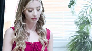 Big cock tranny enjoyed blowjob by teen