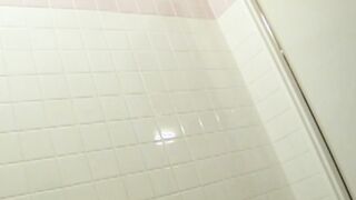 Japanese women taped peeing in public bathhouse