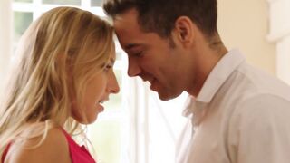 VIXEN Insatiable Blonde Cutie Jaylah seduces a married man