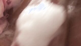 Natural tits Eurobabe Terra Sweet fingering pussy in shower