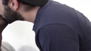 Real amateurs have fun with blowjobs and mutual masturbation