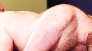 Hairy hunk Brad Kalvo barebacks naughty bear after rimjob