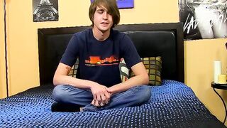 20yo twink wanks his nice cock until he cums
