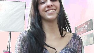 Amateur Colombian chick fucked at the agency