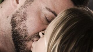 Bisexual threesome try to get pregnant