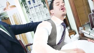 Barber Jonathan Miranda barebacked by classy hunk Leo Rosso