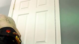 Tattoed Ivy jerks off his cock and drains his balls of cum
