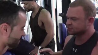 Raw fucking at gym with hot and bulky bodybuilder studs