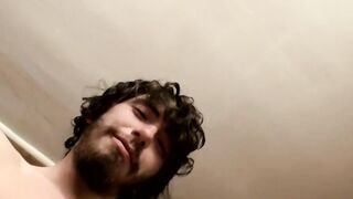 Straight twink shows his nubile body while wanking off
