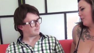 Fake casting agent drills pussy of gorgeous big booty lass