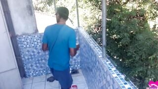 PAU PRA TODA OBRA - 100% ANAL - PAGANDO A OBRA DE CASA LEVANDO PORRA DO PEDREIRO NO CU - Jhonn Corleone