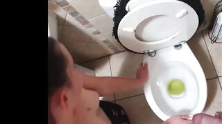 Step daughter taking her daddy for a pissing and offer him a fellatio