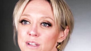 Dee Williams masturbating to squirt