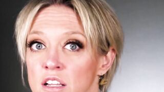 Dee Williams masturbating to squirt