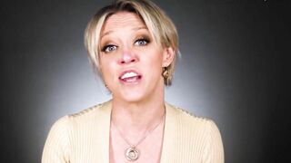 Dee Williams masturbating to squirt