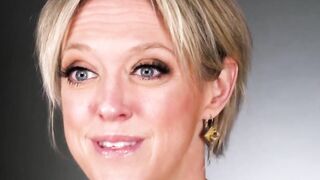 Dee Williams masturbating to squirt