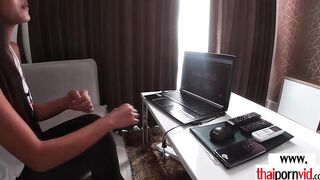 Amateur Thai 18 year old Cherry tasting the delivery men white cock