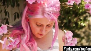 Pink Haired Yanks Zahra Toying Her Snatch