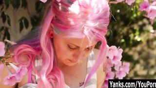Pink Haired Yanks Zahra Toying Her Snatch