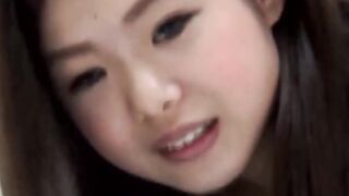 Tiny Japanese babes pissing hard in close up