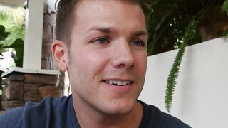 Expert dick rider shows her skills to a hunky dude