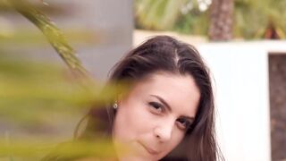 Wonderful female masturbates after taking her bikini off