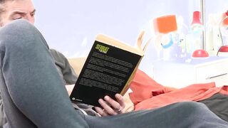 Mature dude fucking his twinks ass until he gets facial