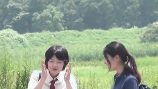 Japanese schoolgirls peeing really hard at lunch break