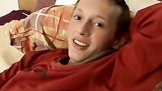 Twink Veso tugs his dick solo after showcasing his feet