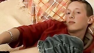 Twink Veso tugs his dick solo after showcasing his feet
