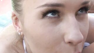 Busty mom Sarah Vandella loves to eat young pussy