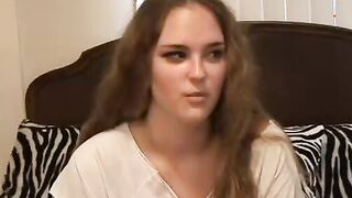 Nice women Bunny Lain blows a mean cock