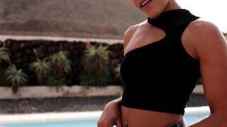 Perfect ass black teen posed outdoor