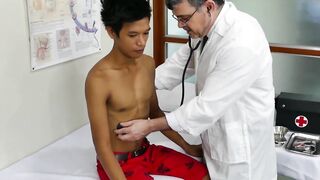 Daddy bareback young twink who craves for hardcore ass fuck