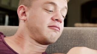 Ian Levine sucks Zane Porters big dick like a champ