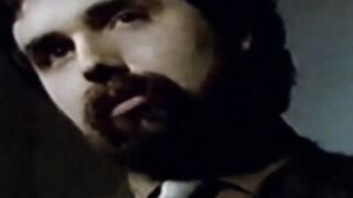 Man with muscles cum while being watched in vintage clip