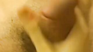 Bubbly Women Gets a Facial - Bubbly bimbos Gets a Facial