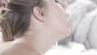 Temptress has hardcore fuck session with an experienced stud