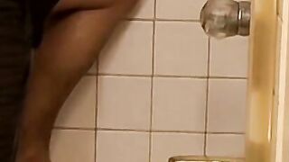 Lovely foot fetish twink Boomer Jacoby pleasures his cock