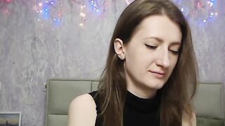 Amateur solo babe show bra on webcam