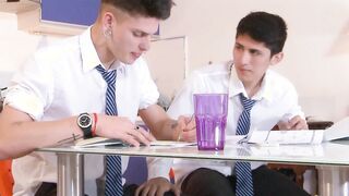 Thin homosexual twinks try bareback anal cummed first time