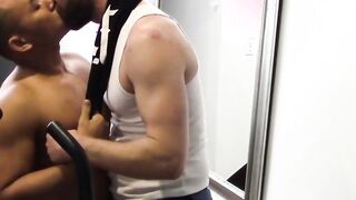 Gym buddies pound doggystyle bareback after sweaty workout