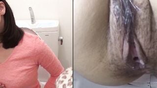 Juicy Japanese pussy filmed peeing in close up style