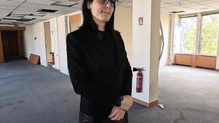 milf house gets hole sold