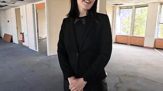 milf house gets hole sold