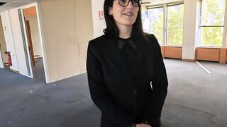 milf house gets hole sold