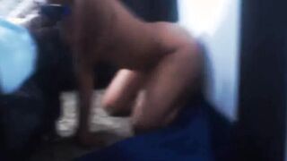 Amateur ebony teen rides dildo