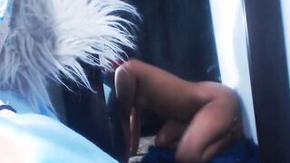 Amateur ebony teen rides dildo
