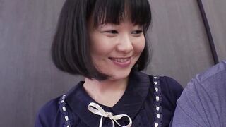 Japanese tea ceremony instructor substitutes bulge for whisk
